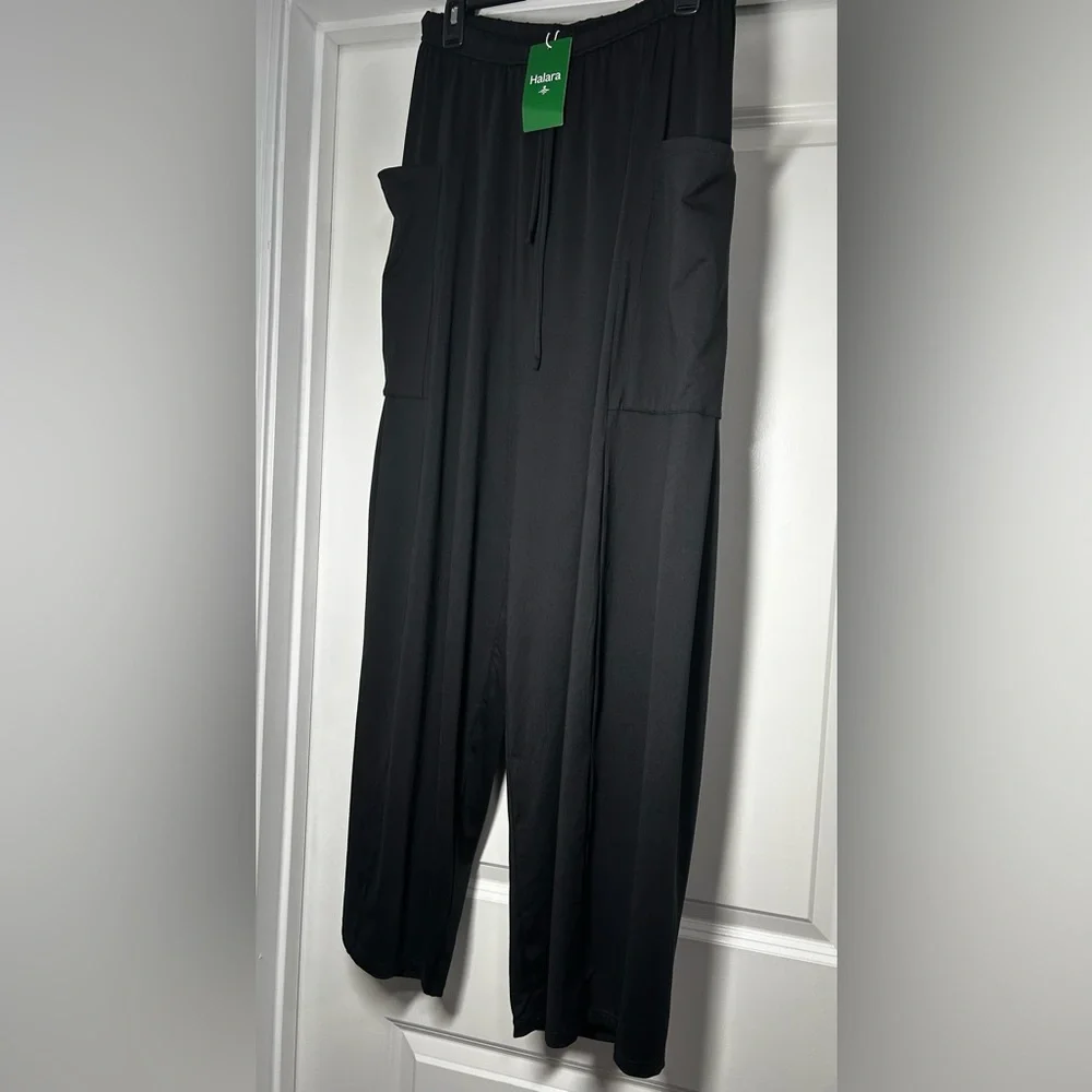 HALARA NWT Black Relaxed Pants With Pockets‎ - Picture 3 of 5